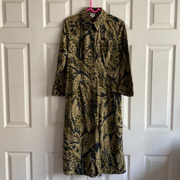 •BAUM UND PFERDGARTEN ARLENE DRESS
Olive Feather - Picture 5 of 11